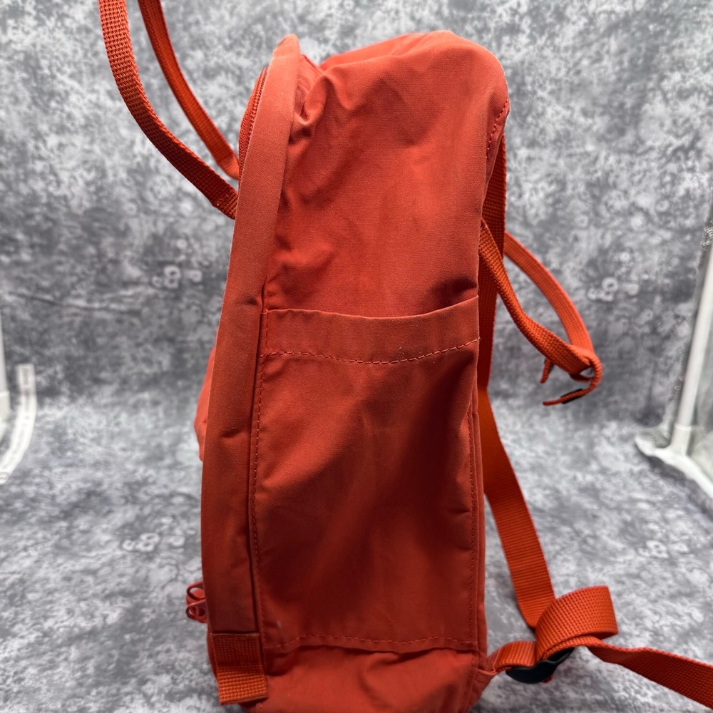 Fjallraven Kånken Backpack in Rowan Red - Picture 12 of 14